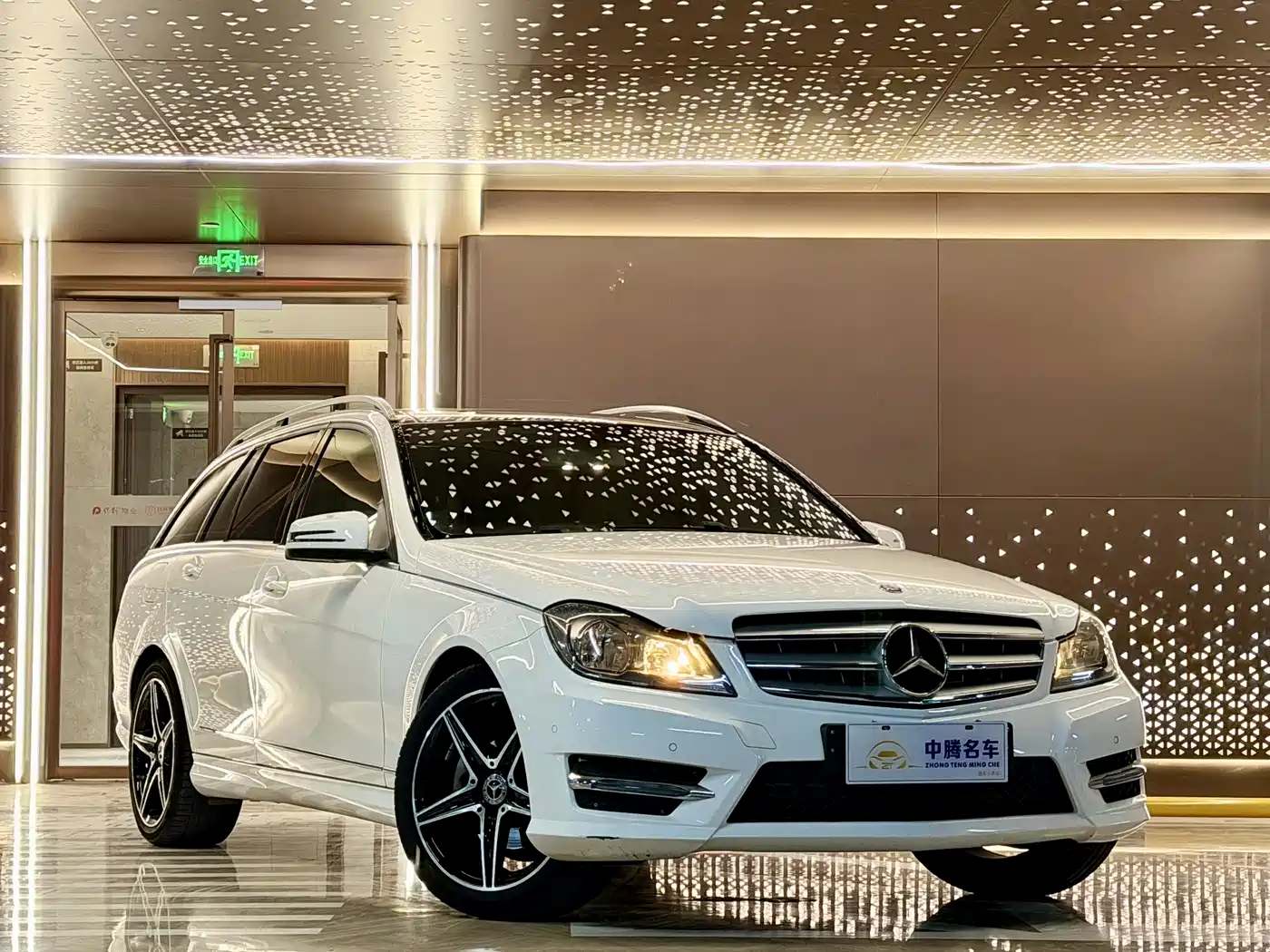 Mercedes-Benz C-Class (Import) 2011 C 200 Fashion Wagon Edition фото 3