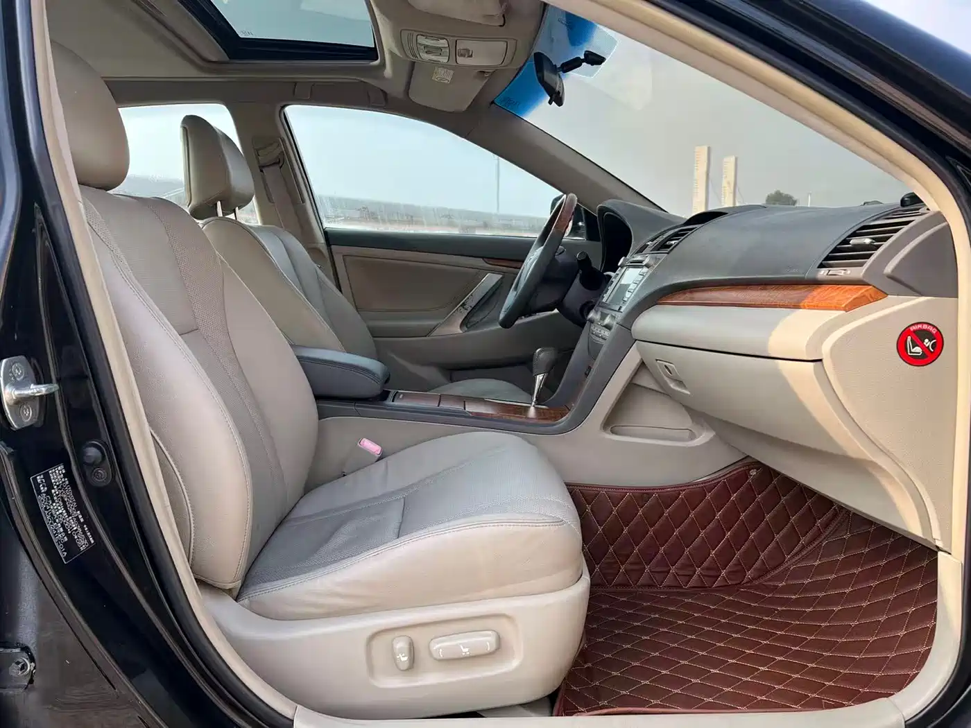 Toyota Camry 2010 200G Classic Edition фото 13