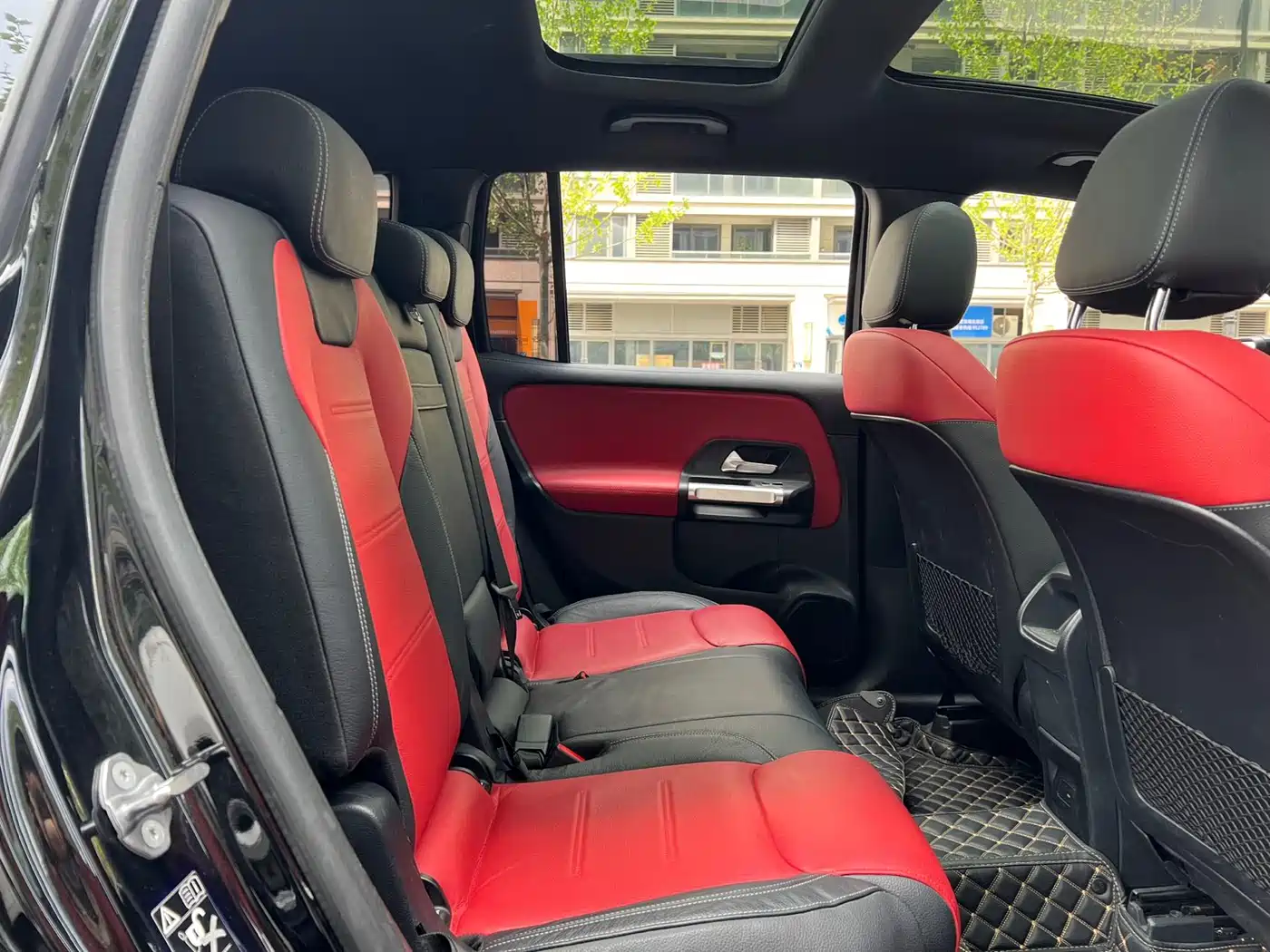 MERCEDES-BENZ GLB AMG