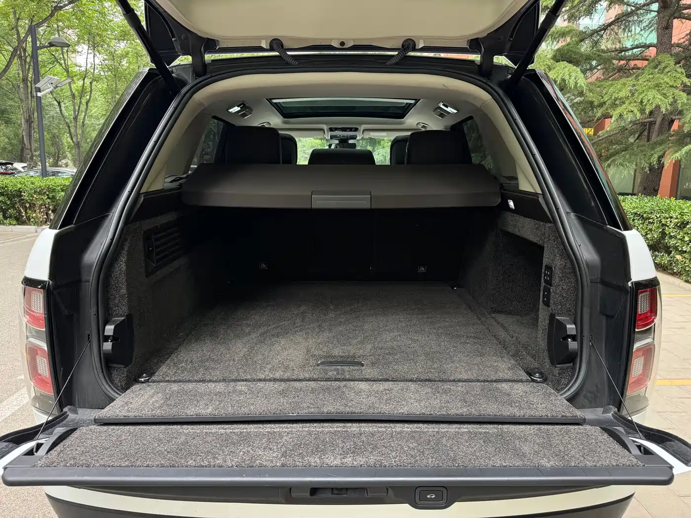 Land Rover Range Rover 2019 3.0 SCV6 Heritage Edition фото 23