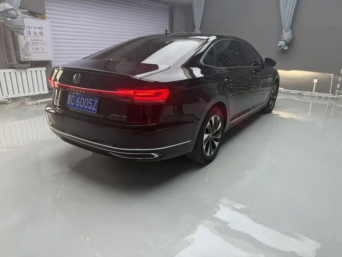 Volkswagen Passat 2023 280TSI Starlight Elite Edition фото 20