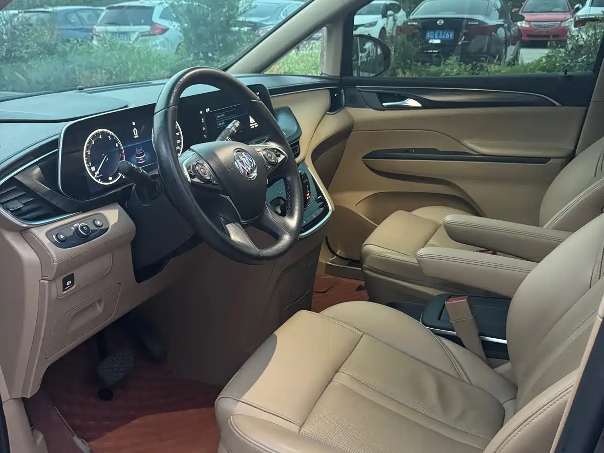Buick GL8 2021 ES Landlord 653T Luxury фото 10