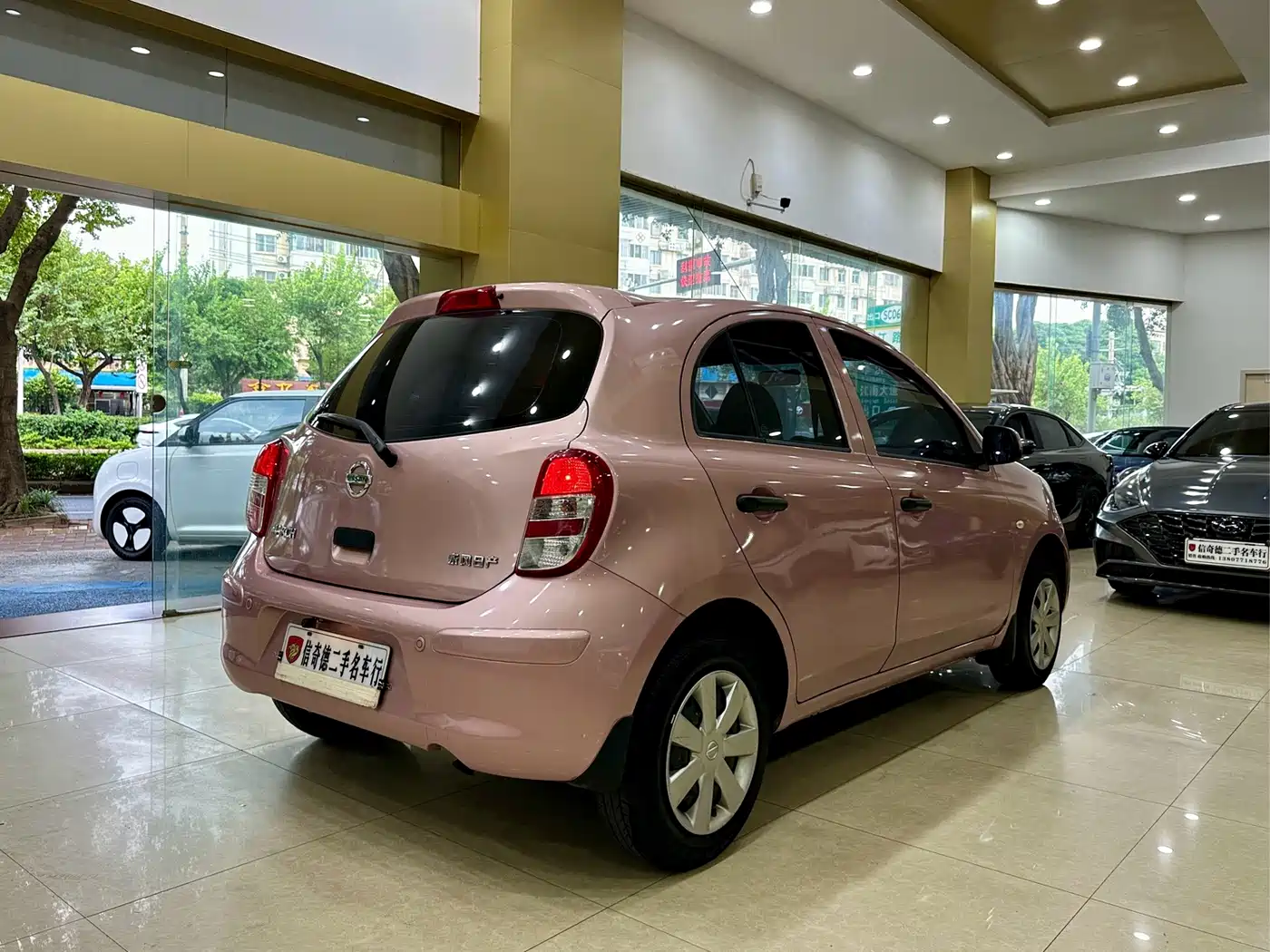 Nissan March 2015 2015 1.5L Manual Easy Shine