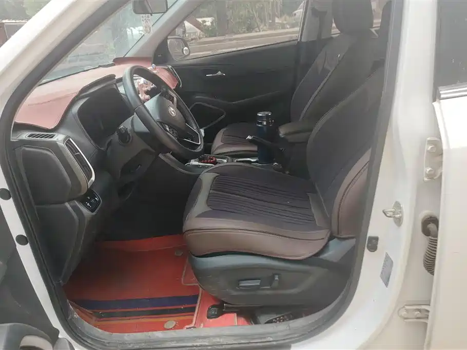 Hyundai Beijing Hyundai ix35 2019 2.0L Automatic 2WD Zhiyong·Smooth Enjoy China VI фото 9