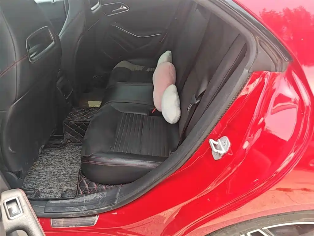 Photo 12 - Mercedes-Benz CLA (Import)