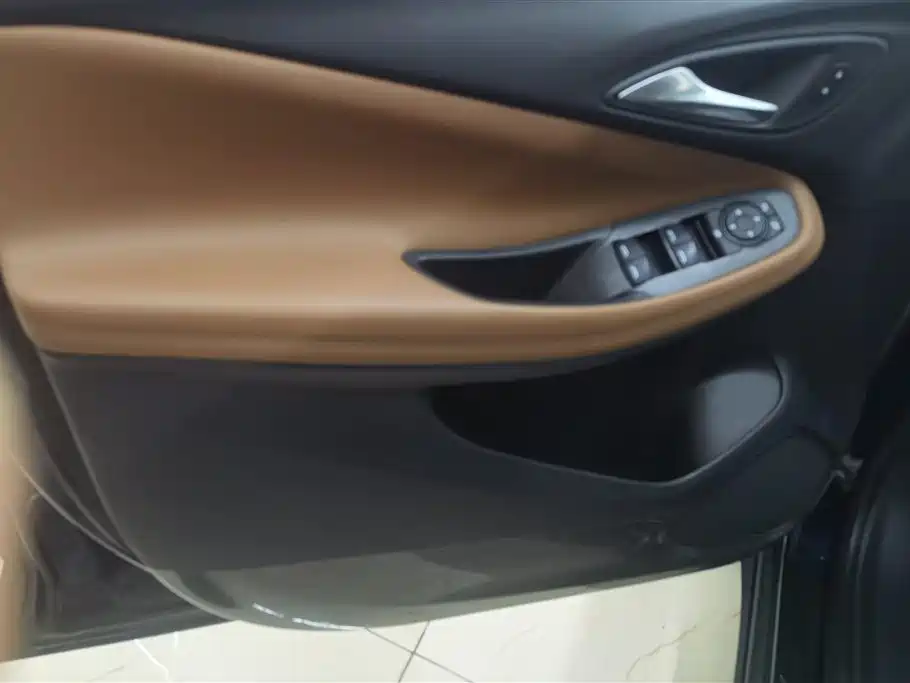 Buick Encore GX 2020 20T Automatic 4WD All-round Flagship фото 7