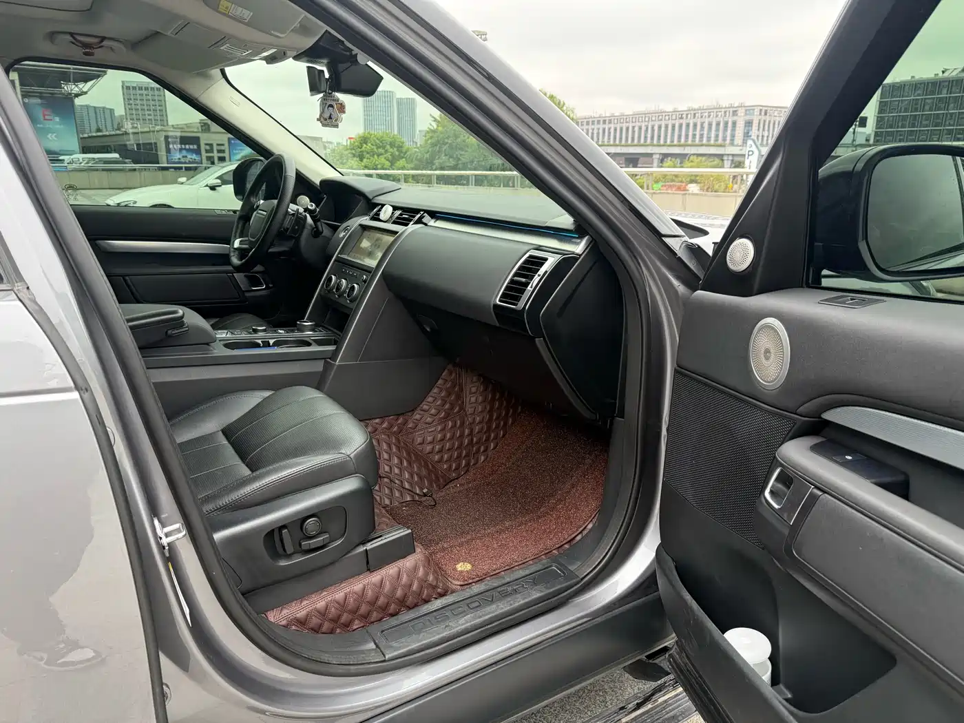 Land Rover Discovery 2020 2.0T 30th Anniversary Special Edition фото 11