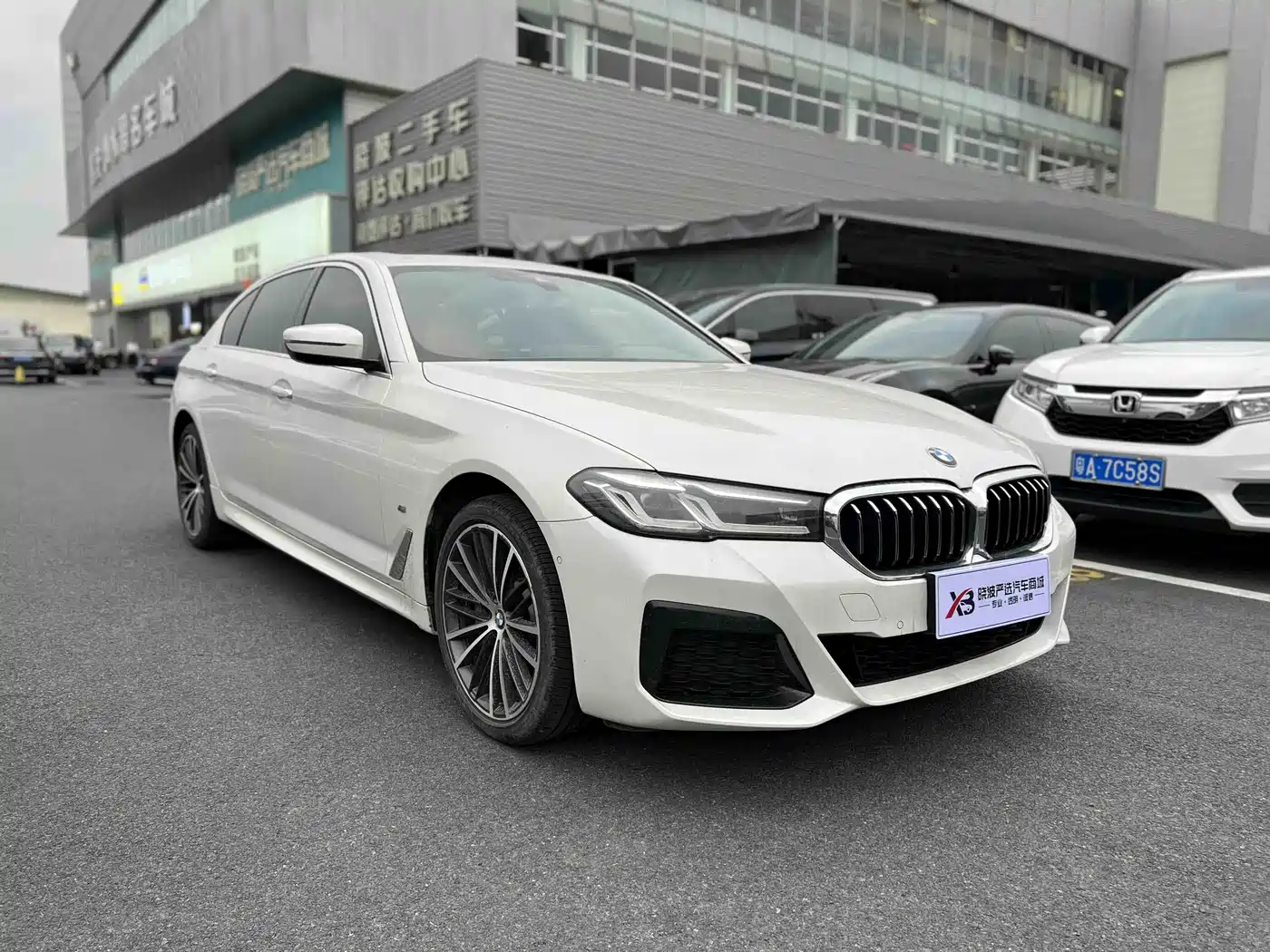 BMW 5 SERIES