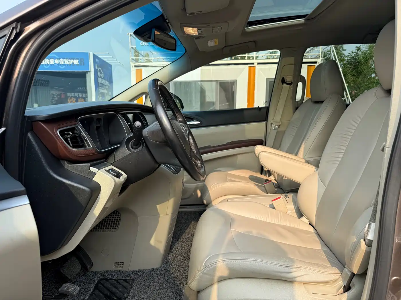 Buick GL8 2017 25S Premium Model China V фото 6