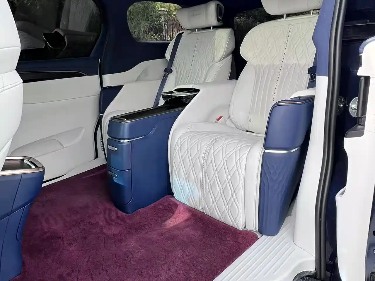 Buick GL8 2020 Avenir Four-Seat Prestige Edition фото 18