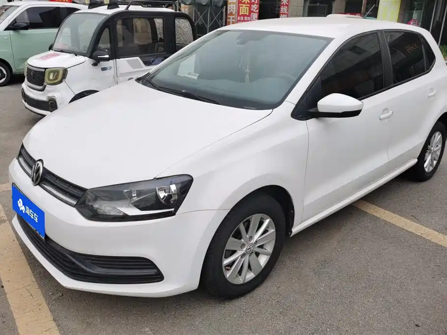 Volkswagen Polo 2014 1.4L Manual Comfort Edition