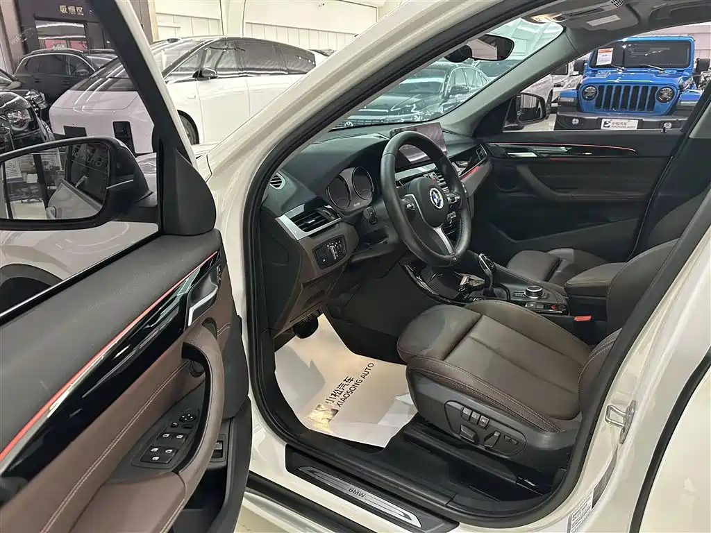 BMW X1 2020 sDrive20Li Premium Edition фото 6