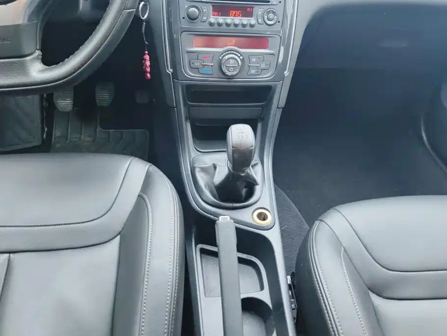Peugeot 308 2014 2013 Model 1.6L Manual Trend Style