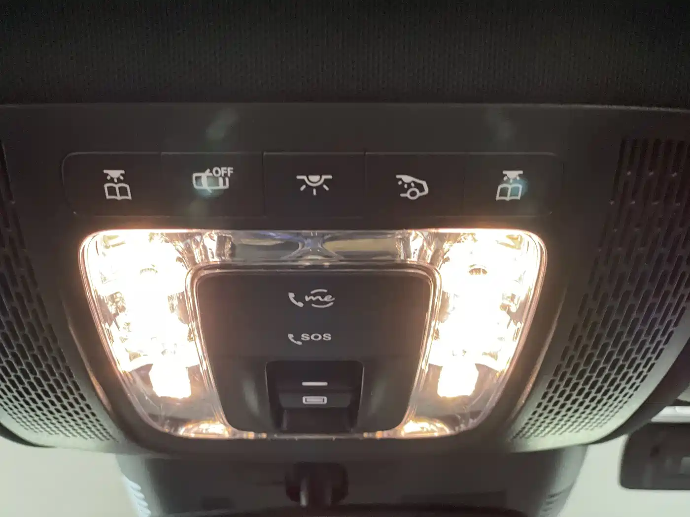 Mercedes-Benz A-Class 2023 A 200 L Dynamic фото 20