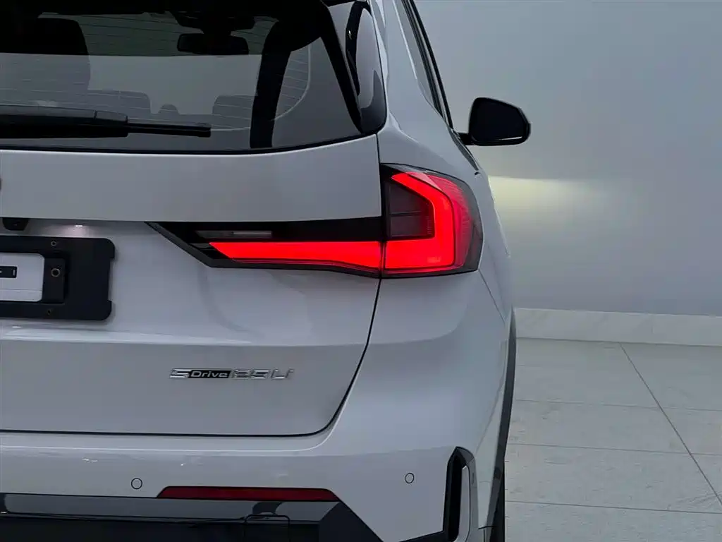BMW X1 2023 sDrive25Li M Sport Package фото 11