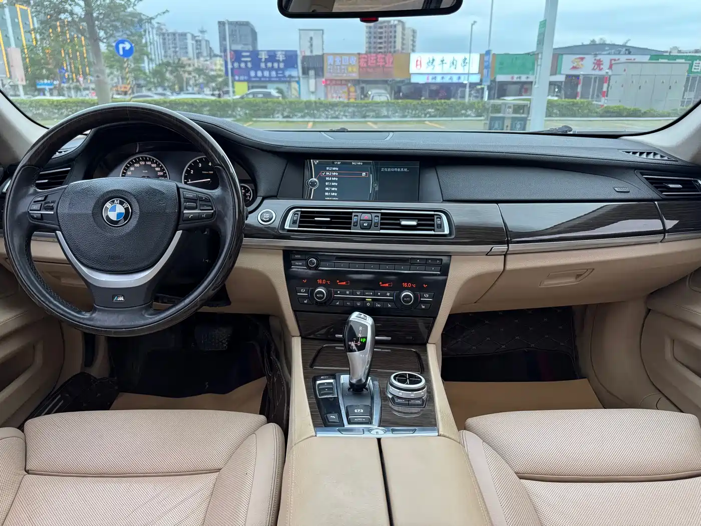 BMW 7 Series 2011 730Li Elegance фото 19