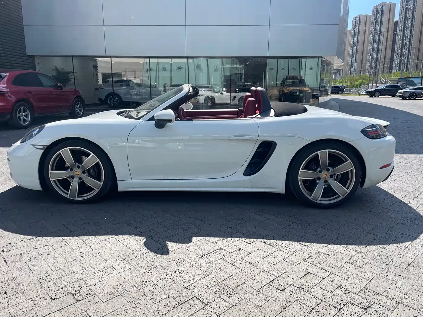 Porsche 718 2023 Boxster Style Edition 2.0T фото 10