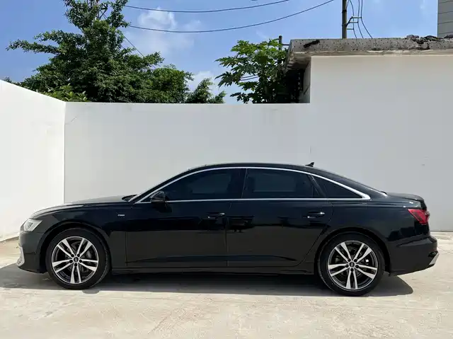 Audi A6L 2024 40 TFSI Luxury Dynamic — фото 4