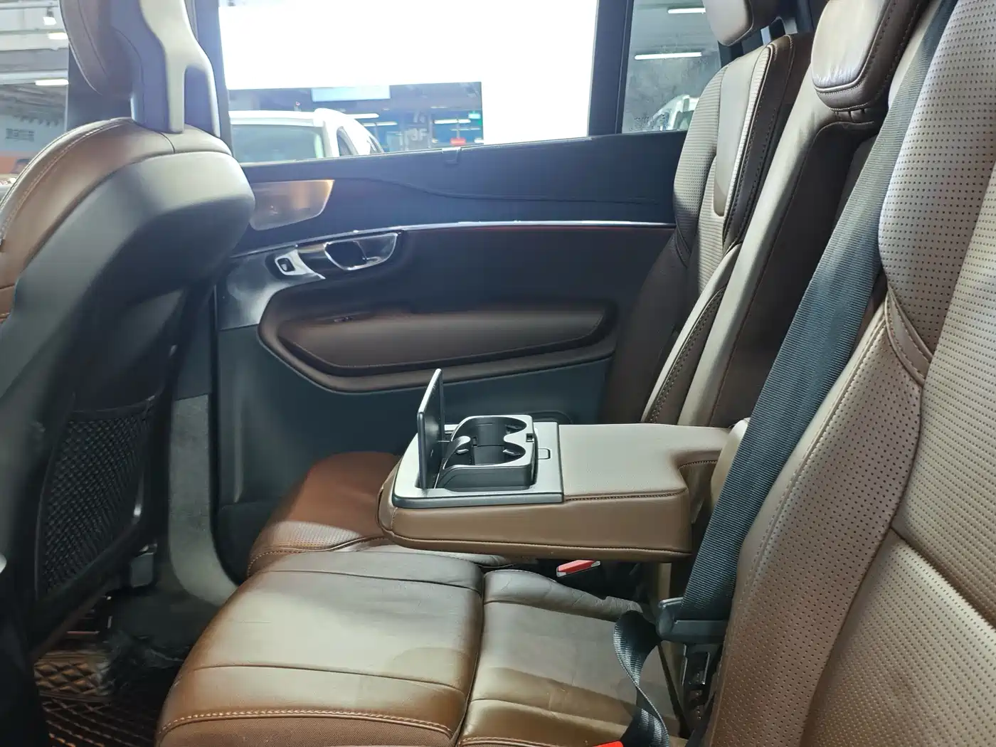 Volvo XC90 Plug-in Hybrid 2021 E-Drive Hybrid T8 Premium Luxury 7-Seater фото 8