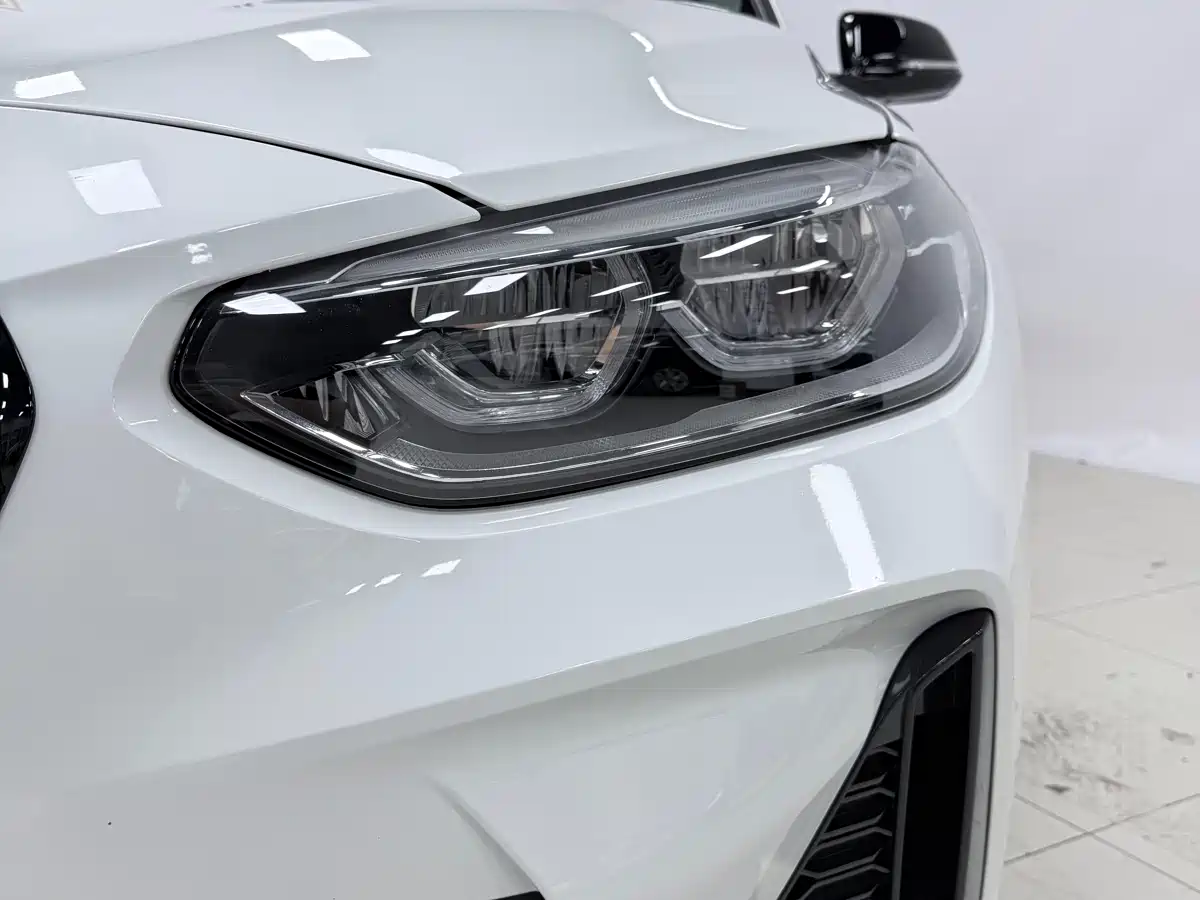 BMW 1 Series 2022 120i M Sport Shadow Edition фото 7