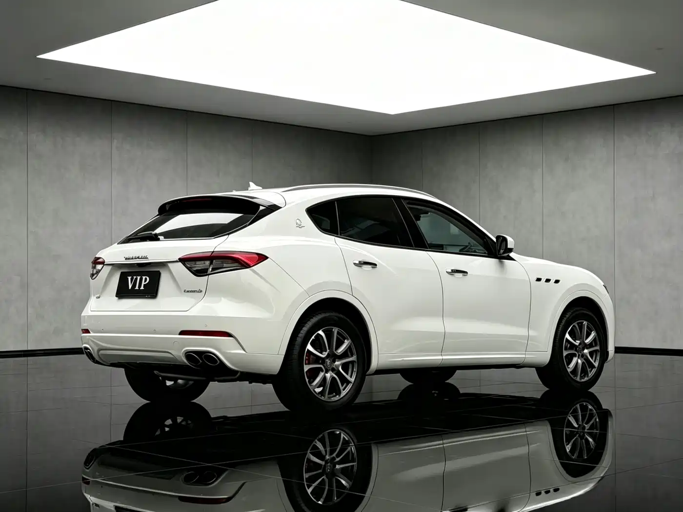 Maserati Levante 2018 3.0T Standard Edition фото 15
