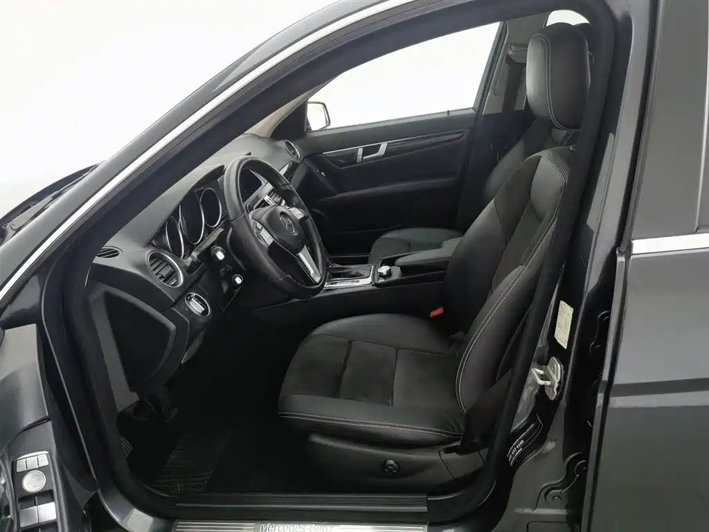 Mercedes-Benz C-Class 2013 C 260 Fashion Grand Edition фото 10
