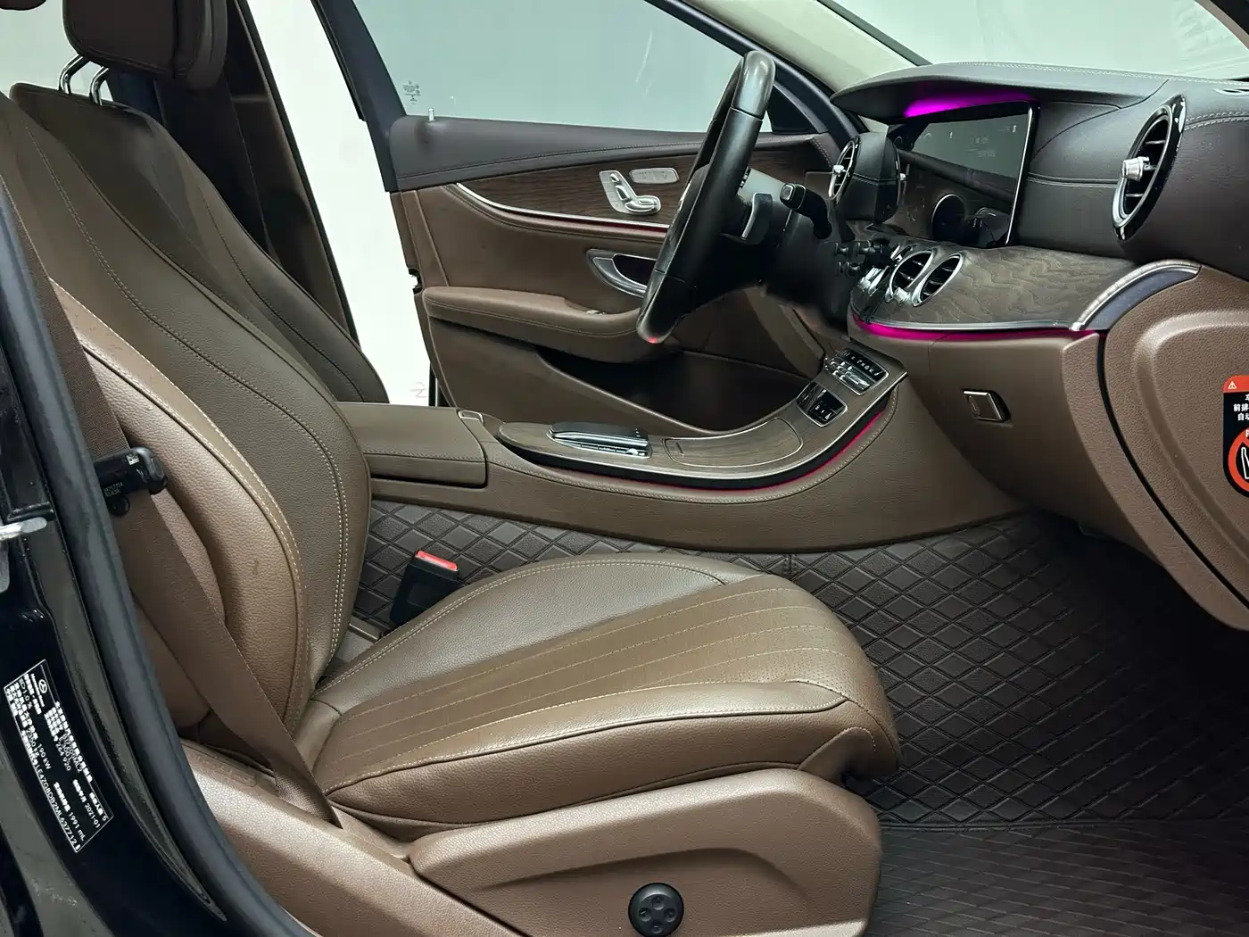 Mercedes-Benz E-Class 2021 E 300 L Fashion фото 21