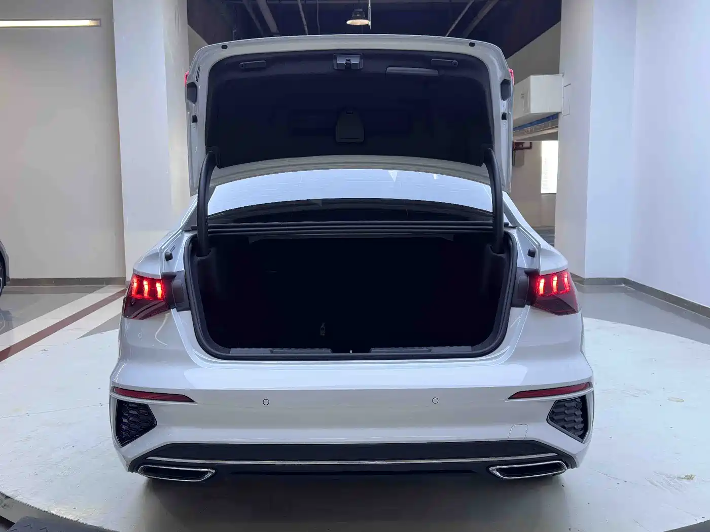 Audi A3 2023 Facelift A3L Limousine 35 TFSI Luxury Sport фото 20