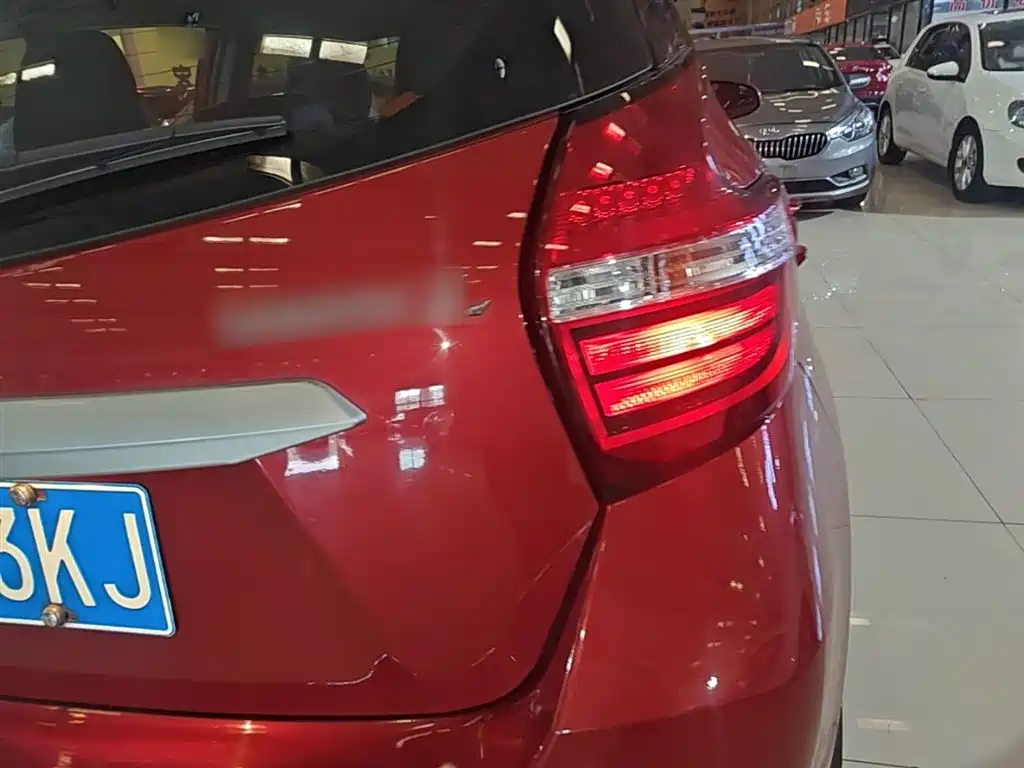 Toyota YARiS L Zhi Xuan 2016 Facelift 1.5E CVT Charming Edition фото 8