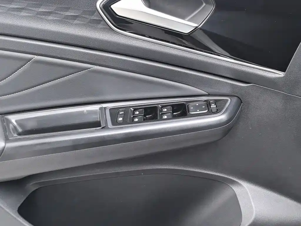 Фото 9 - Jetta VS5