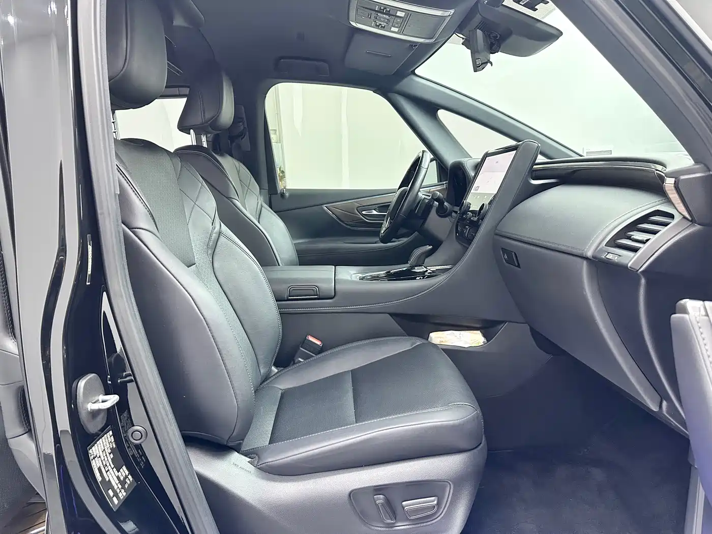 Toyota Alphard 2024 Hybrid 2.5L Prestige Edition фото 13