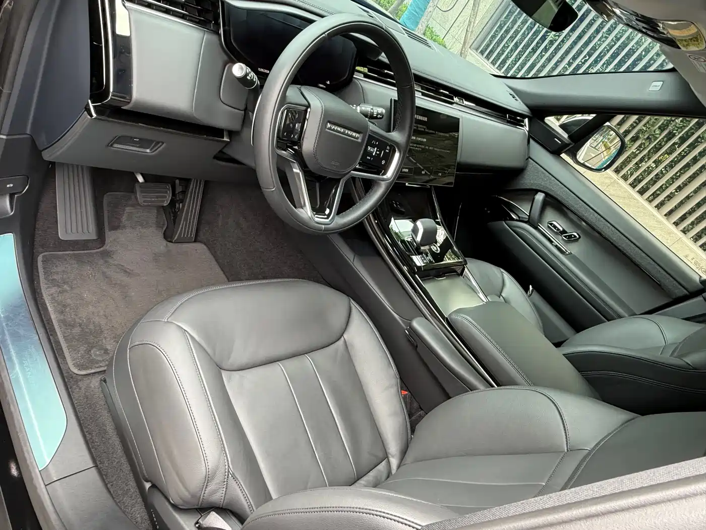 Land Rover Range Rover Sport 2024 360PS S фото 4
