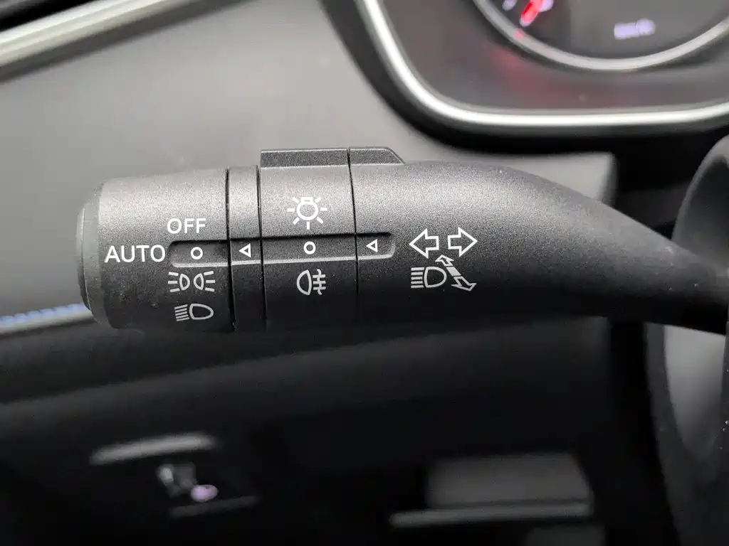 Фото 21 - Roewe RX5