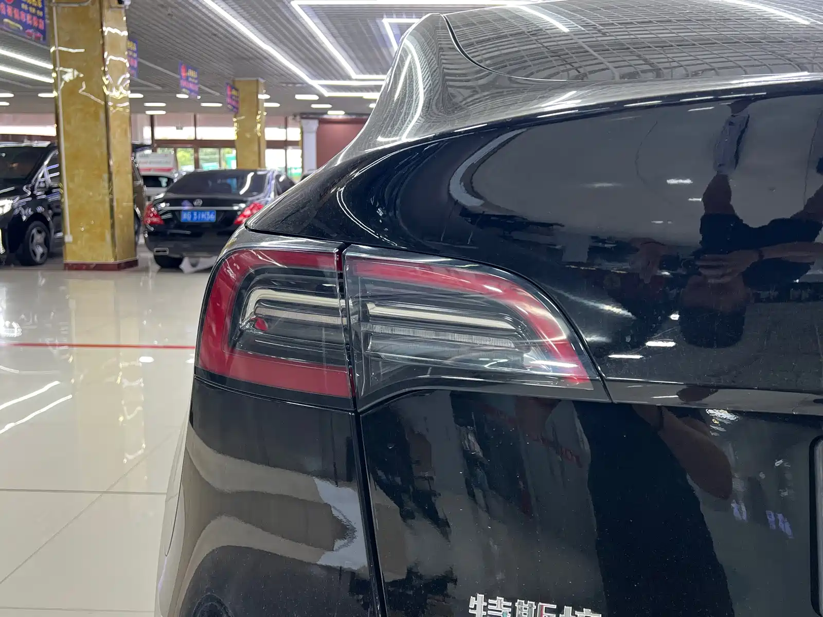 Фото 9 - Tesla Model Y