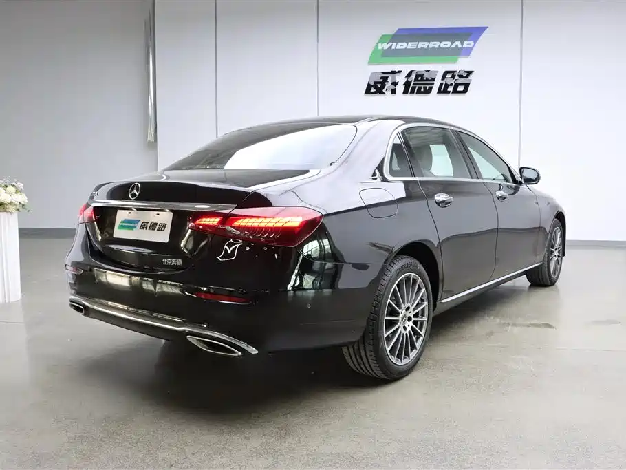 Mercedes-Benz E-Class 2023 Facelift E 260 L фото 4