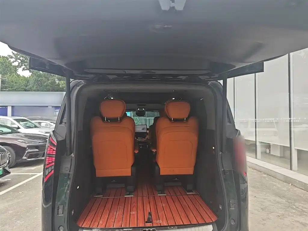 Geely Galaxy Yizhen L380 2025 Model 805km Flagship Edition AWD фото 19
