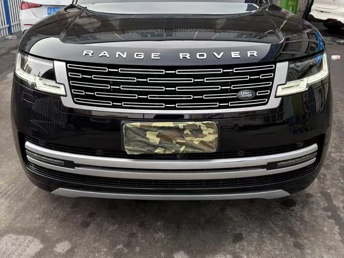 Land Rover Range Rover 2024 3.0 L6 400PS Genesis Extended фото 2