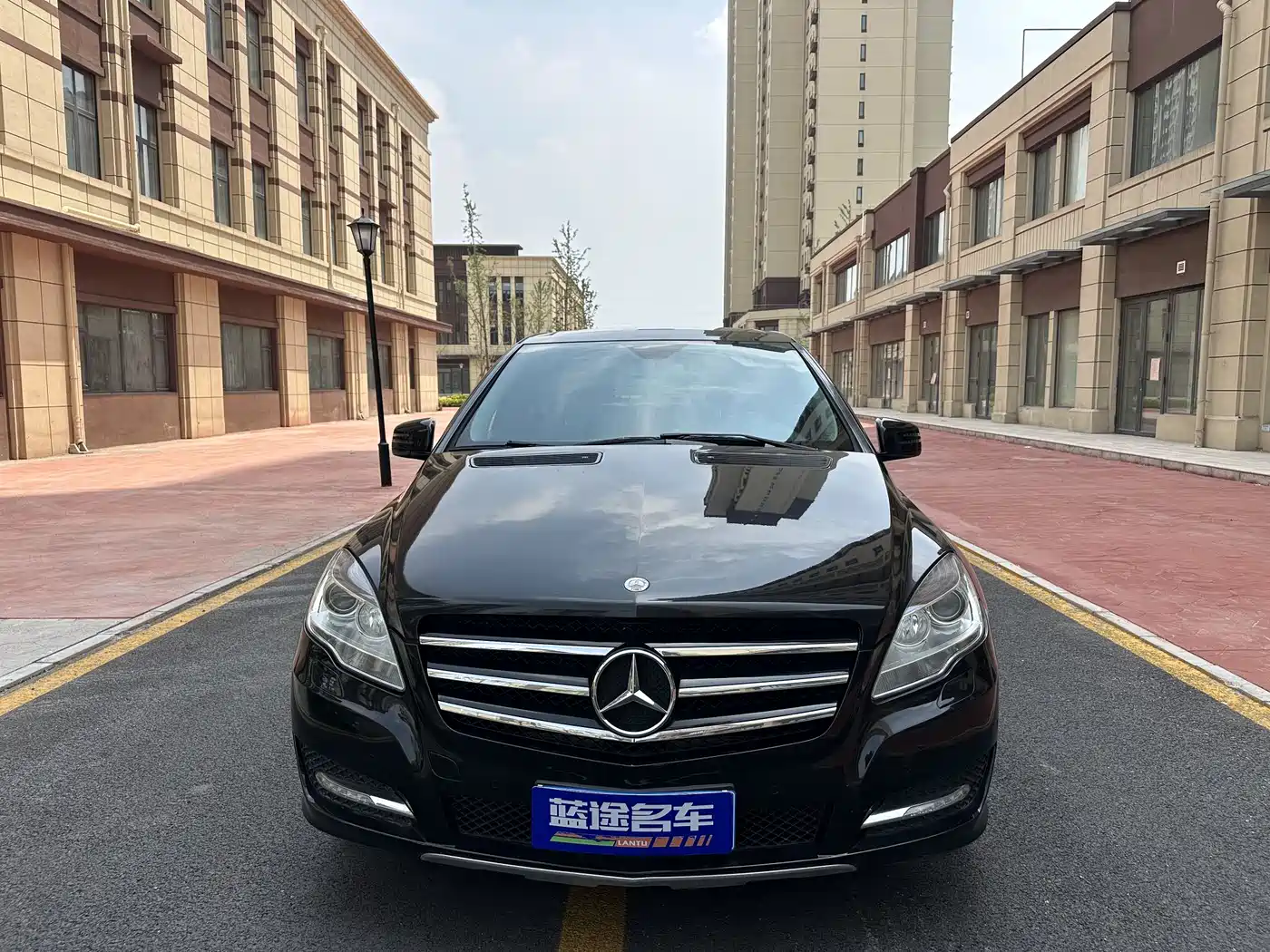 Mercedes-Benz R-Class 2017 R 320 4MATIC Business Collector's Edition фото 4