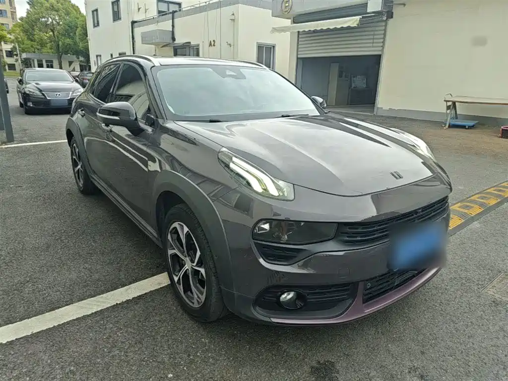 Lynk & Co 02 2020 1.5T DCT 2WD Shine Pro Edition фото 4