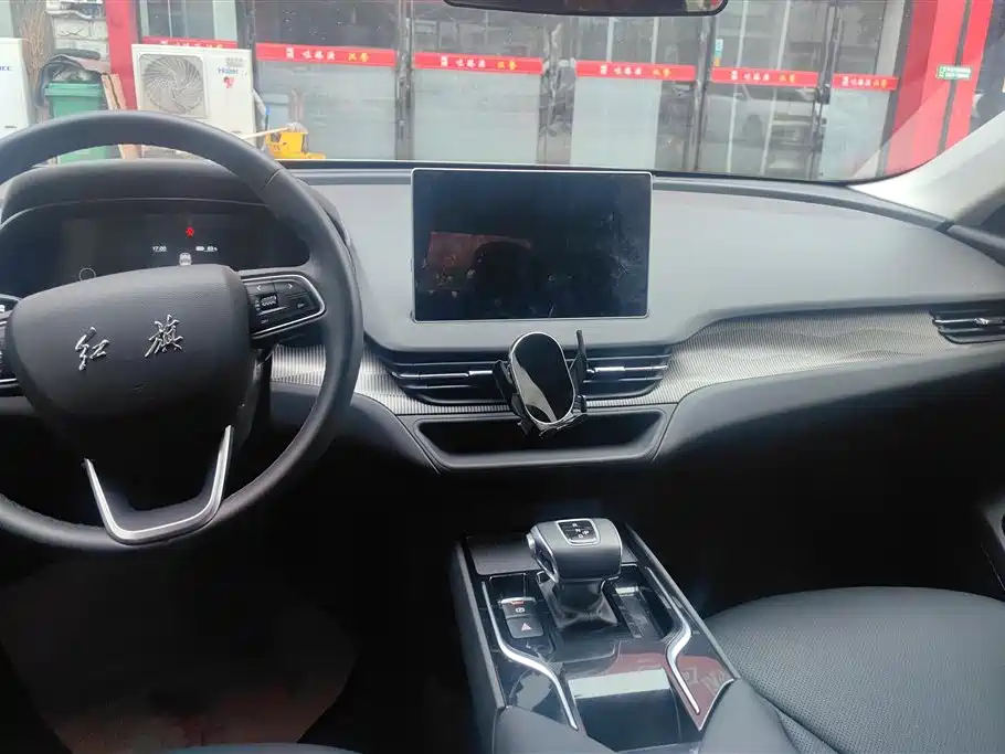 Hongqi E-QM5 2022 431km Charging Enjoyment Edition фото 13