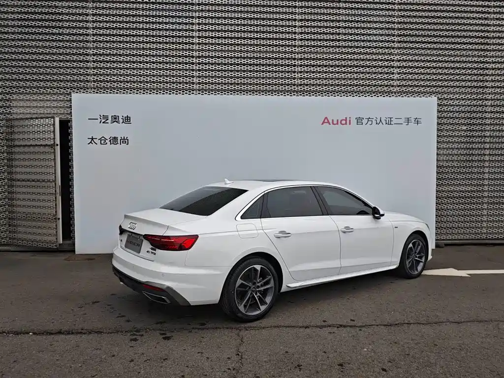Audi A4L 2024 40 TFSI Fashion Dynamic фото 4