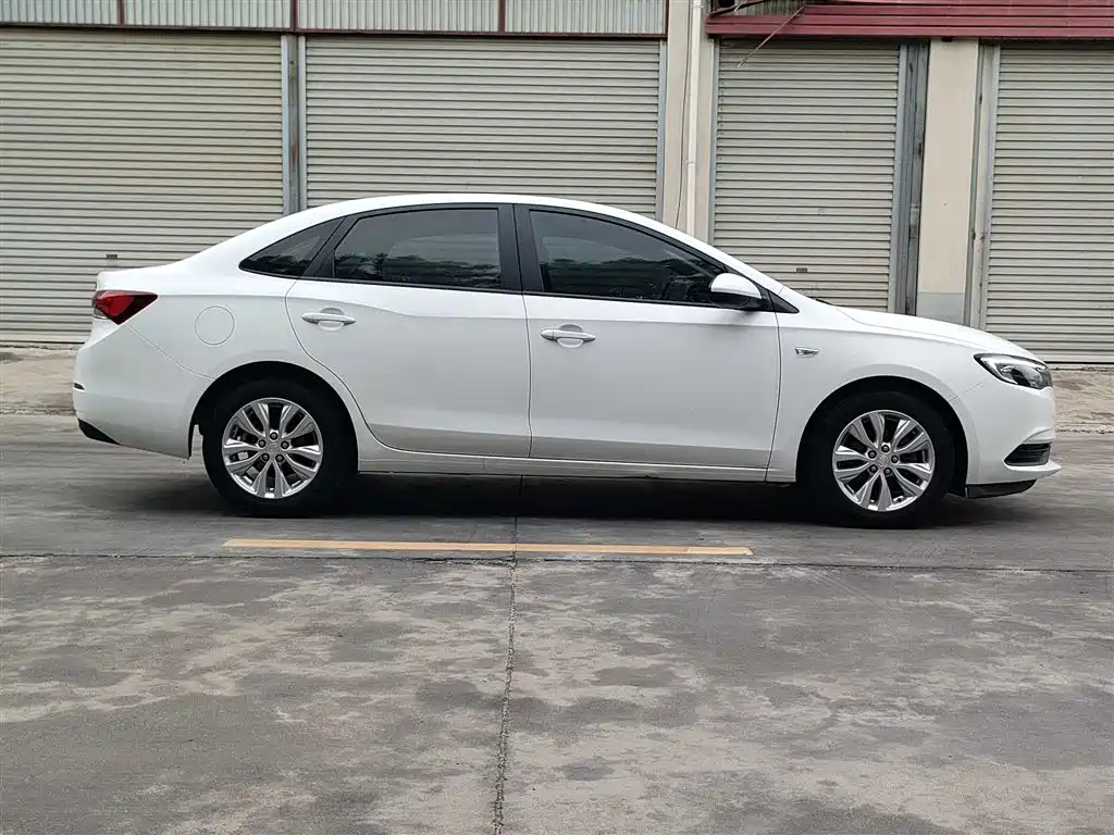 Buick Excelle 2021 Exemplar 1.5L Auto Elite фото 15