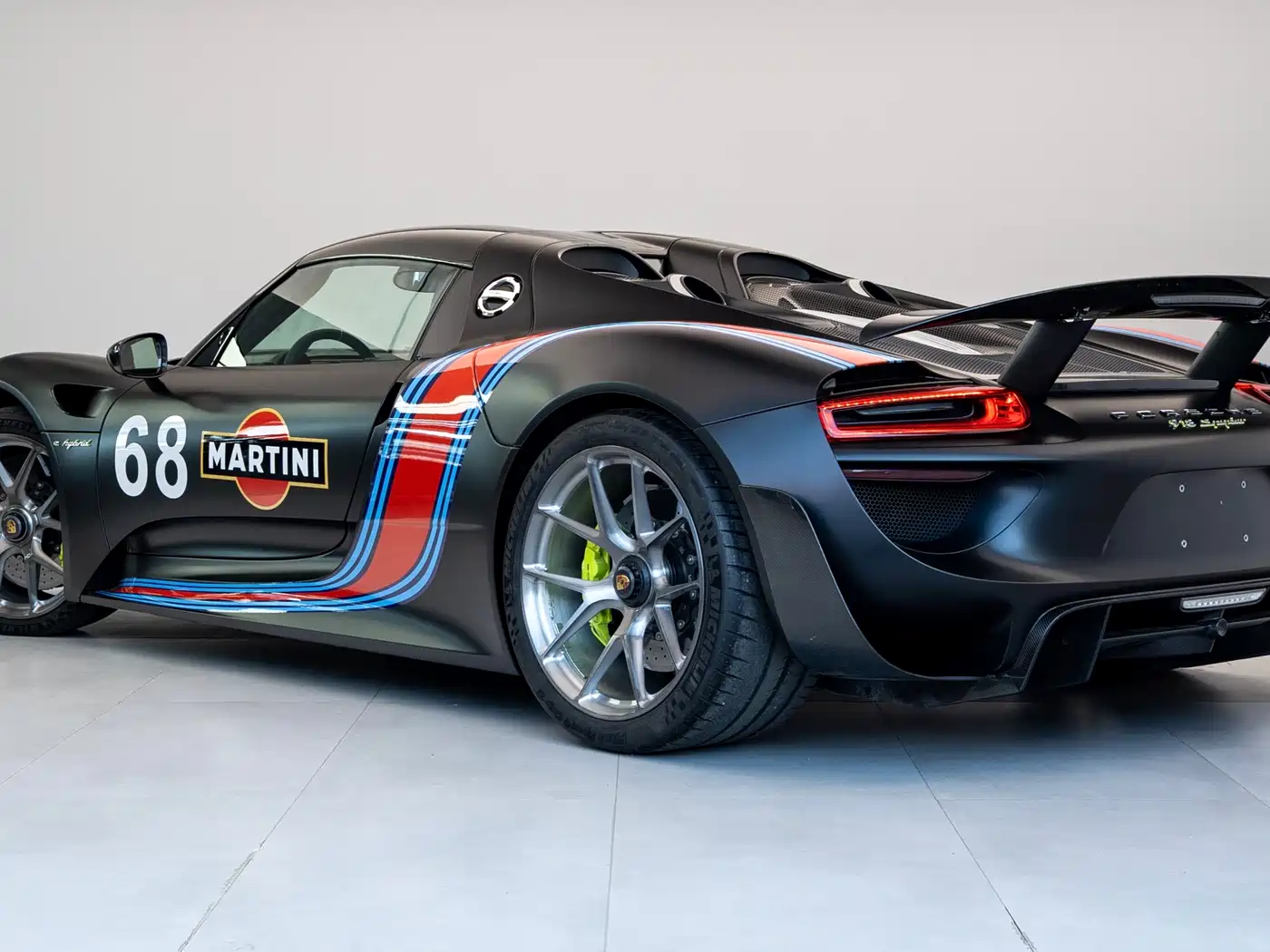 PORSCHE 918 SPYDER