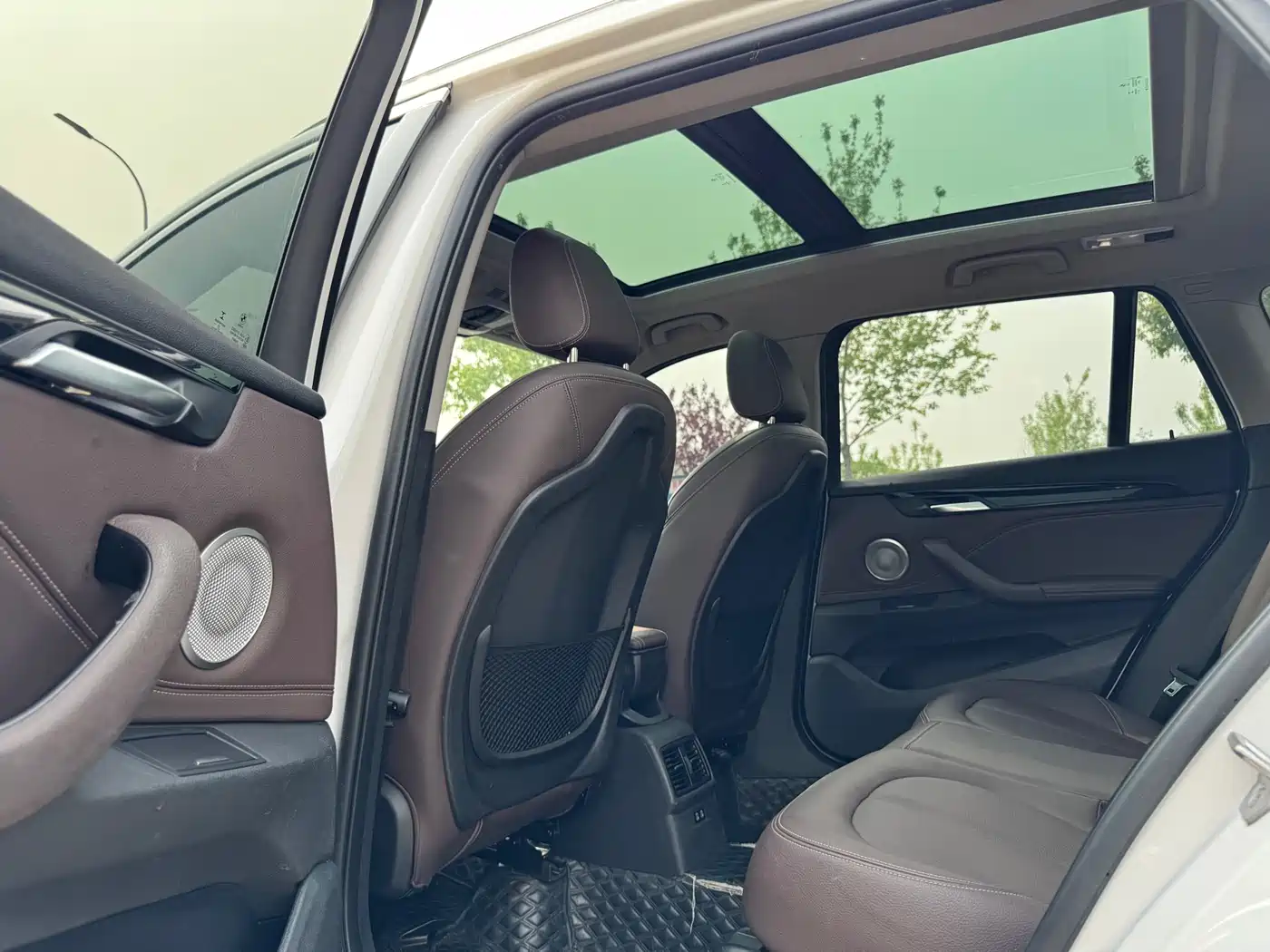 BMW X1 2022 sDrive20Li Premium фото 13