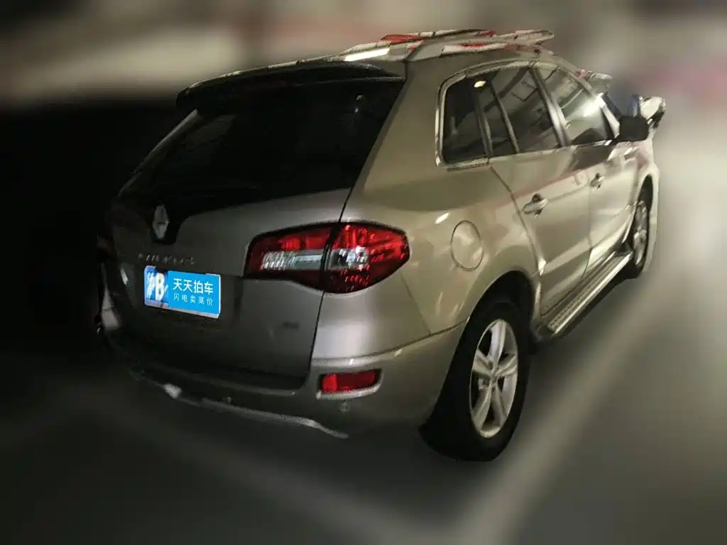 Renault Koleos (Import) 2013 2013 2.5L 4WD Urban Edition