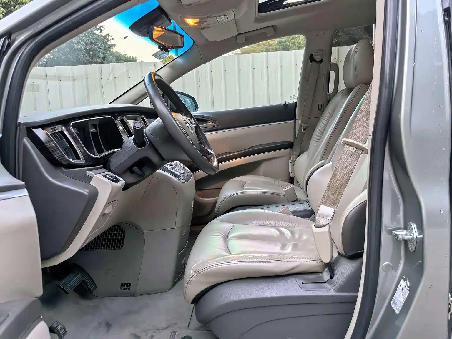 Фото 15 - Buick GL8