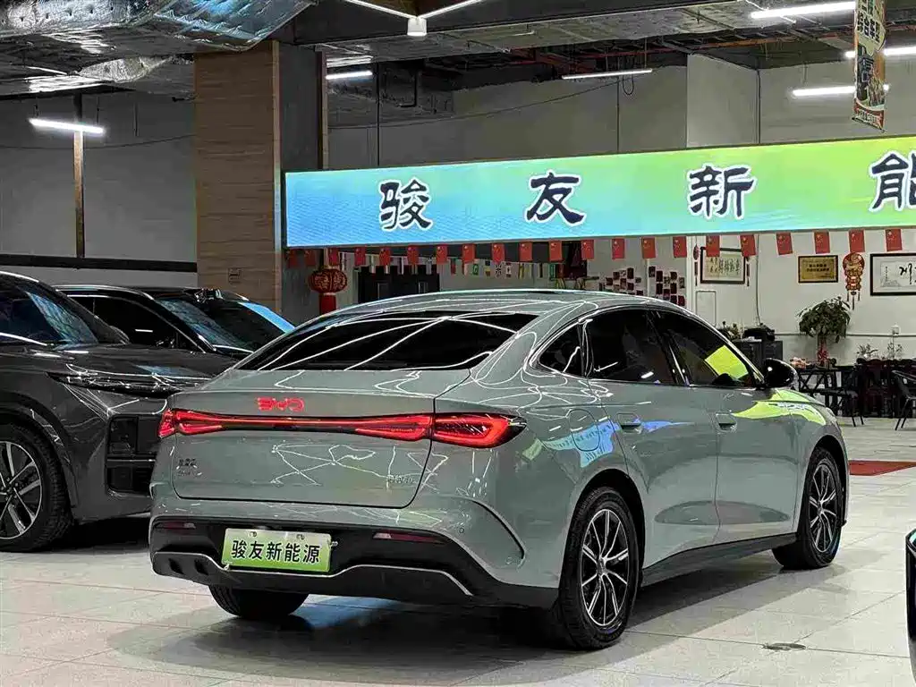 صورة 2 - BYD Seal 06 New Energy