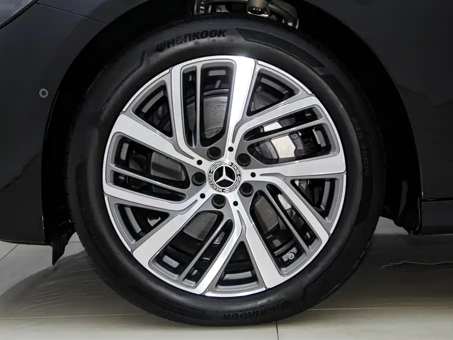 Mercedes-Benz E-Class 2024 Facelift E 300 L Fashion фото 11