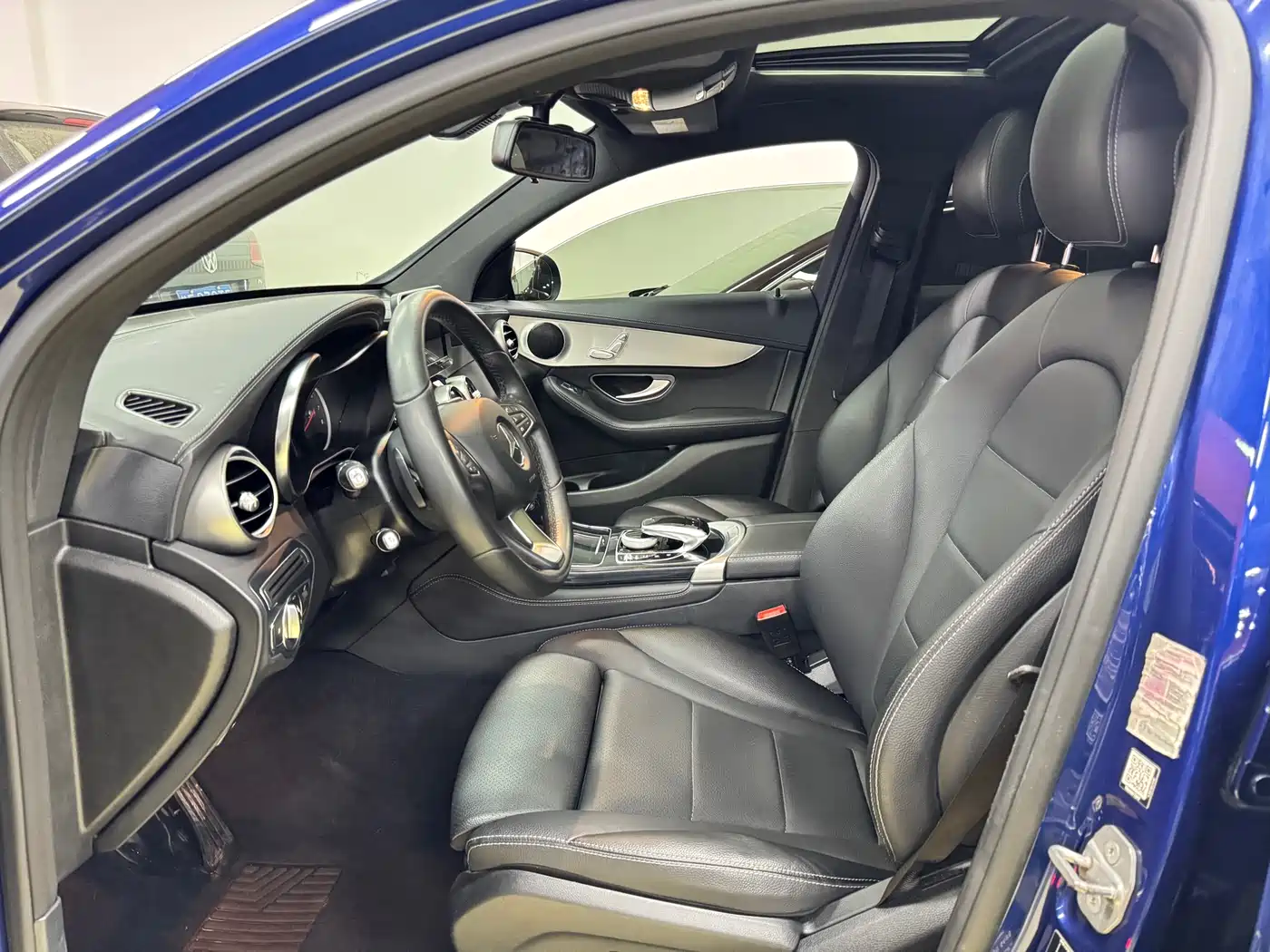 Mercedes-Benz GLC Coupe 2017 GLC 200 4MATIC Coupe SUV фото 9