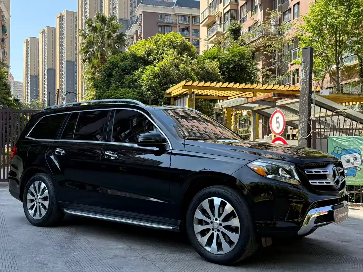 Mercedes-Benz GLS 2017 GLS 400 4MATIC Luxury фото 21